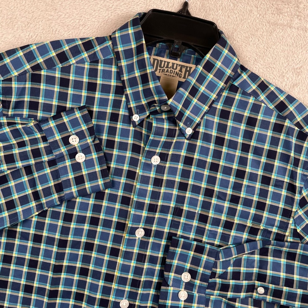 Duluth Wrinkle Fighter Shirt Men Small Blue Plaid Long Sleeve Preppy NWOT